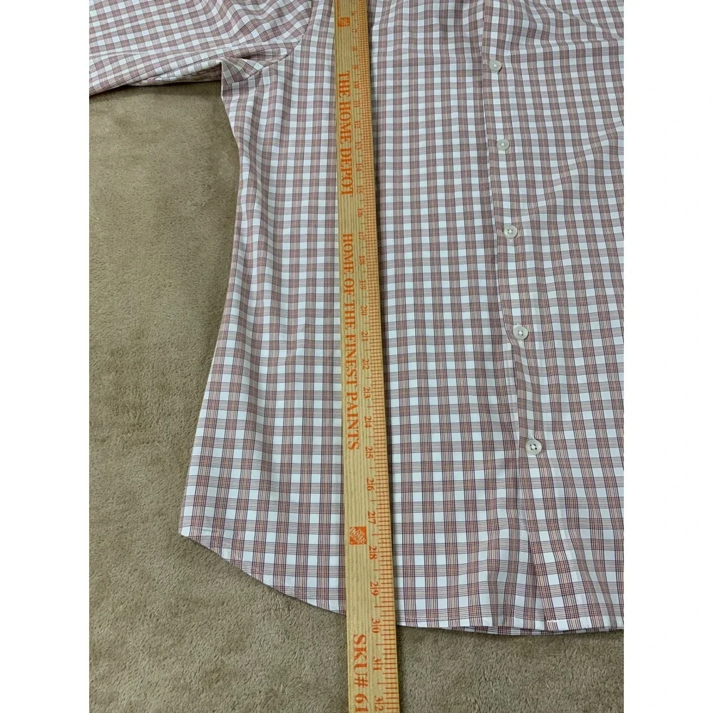 Mizzen+Main Leeward Trim Fit mens size Large Red plaid Button Up long sleeve EUC